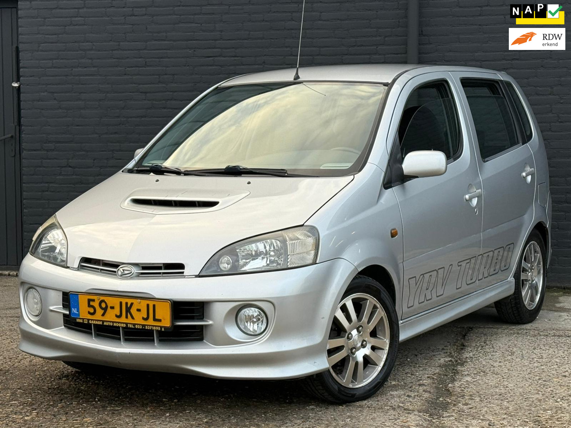 55118679-27.jpg