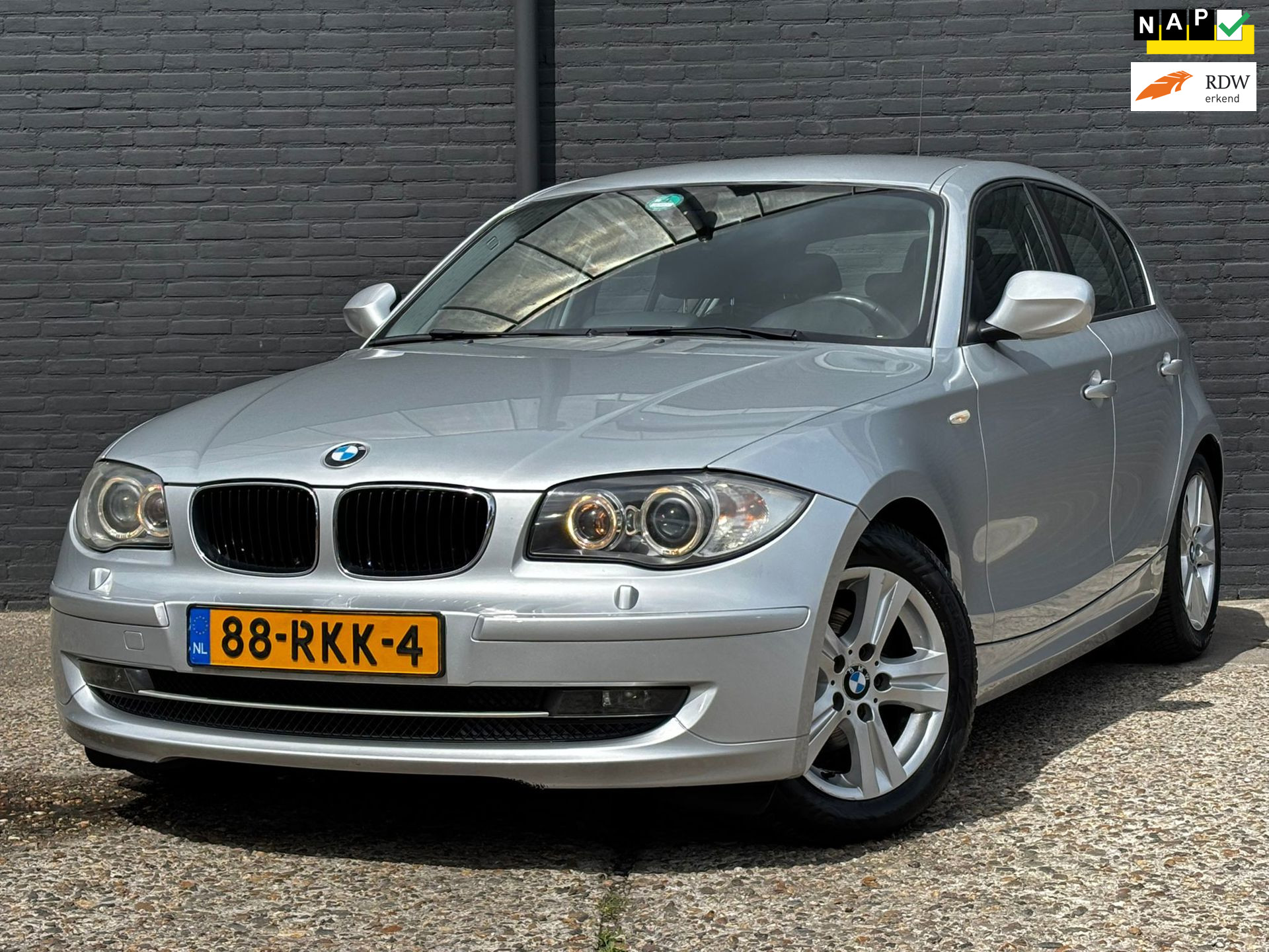 55645170-24.jpg