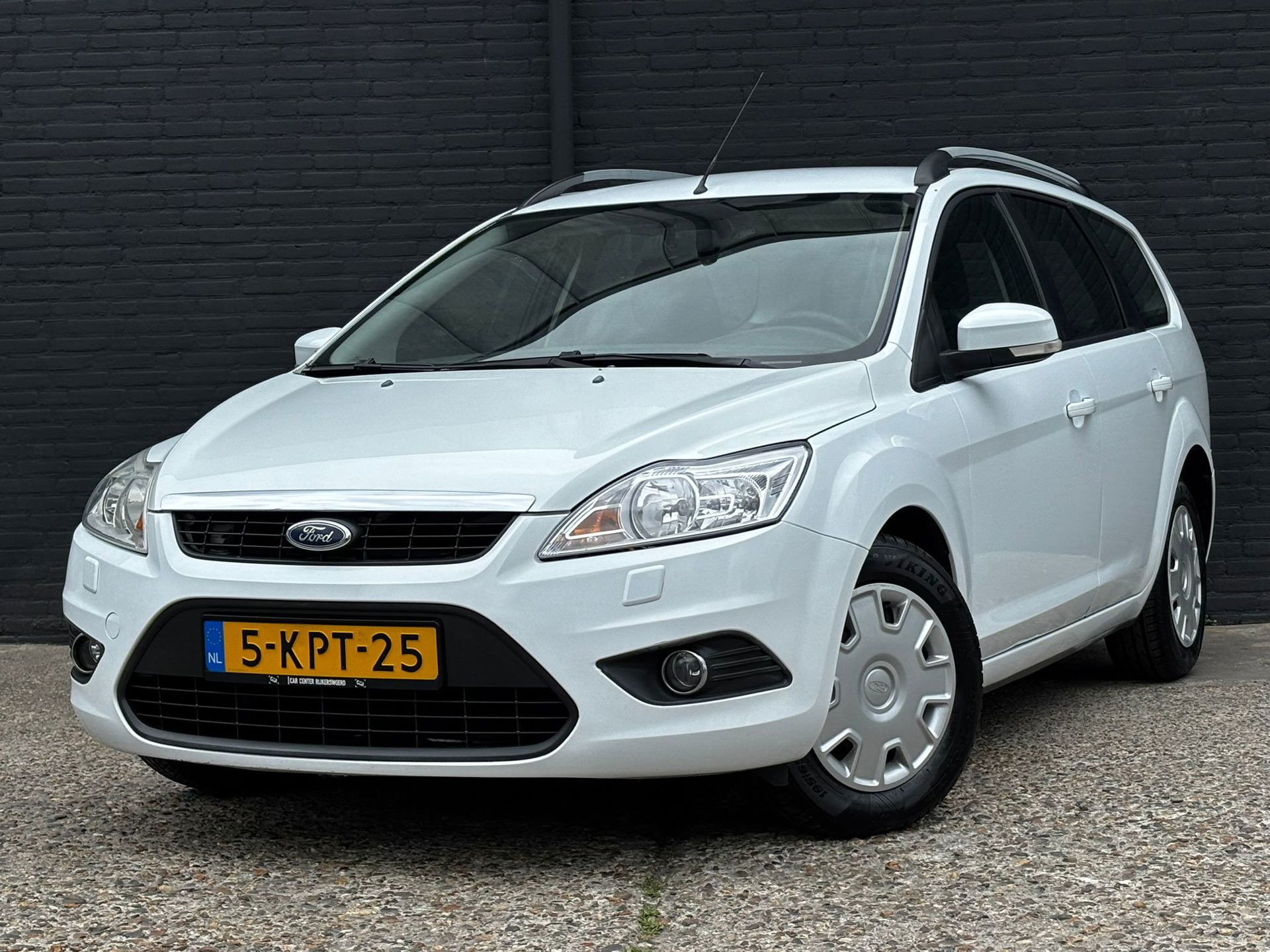 55705308-32.jpg
