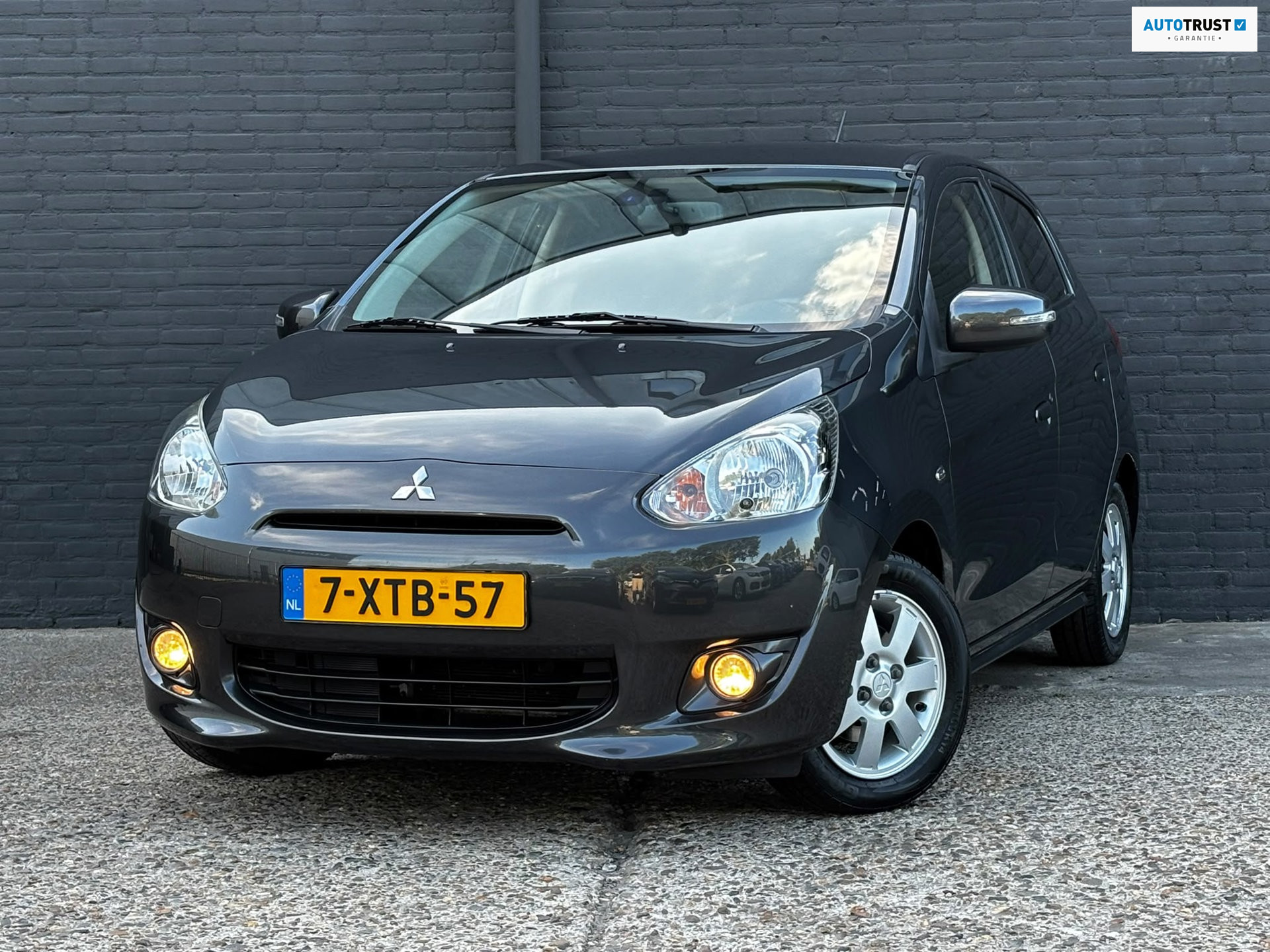 55372266-28.jpg