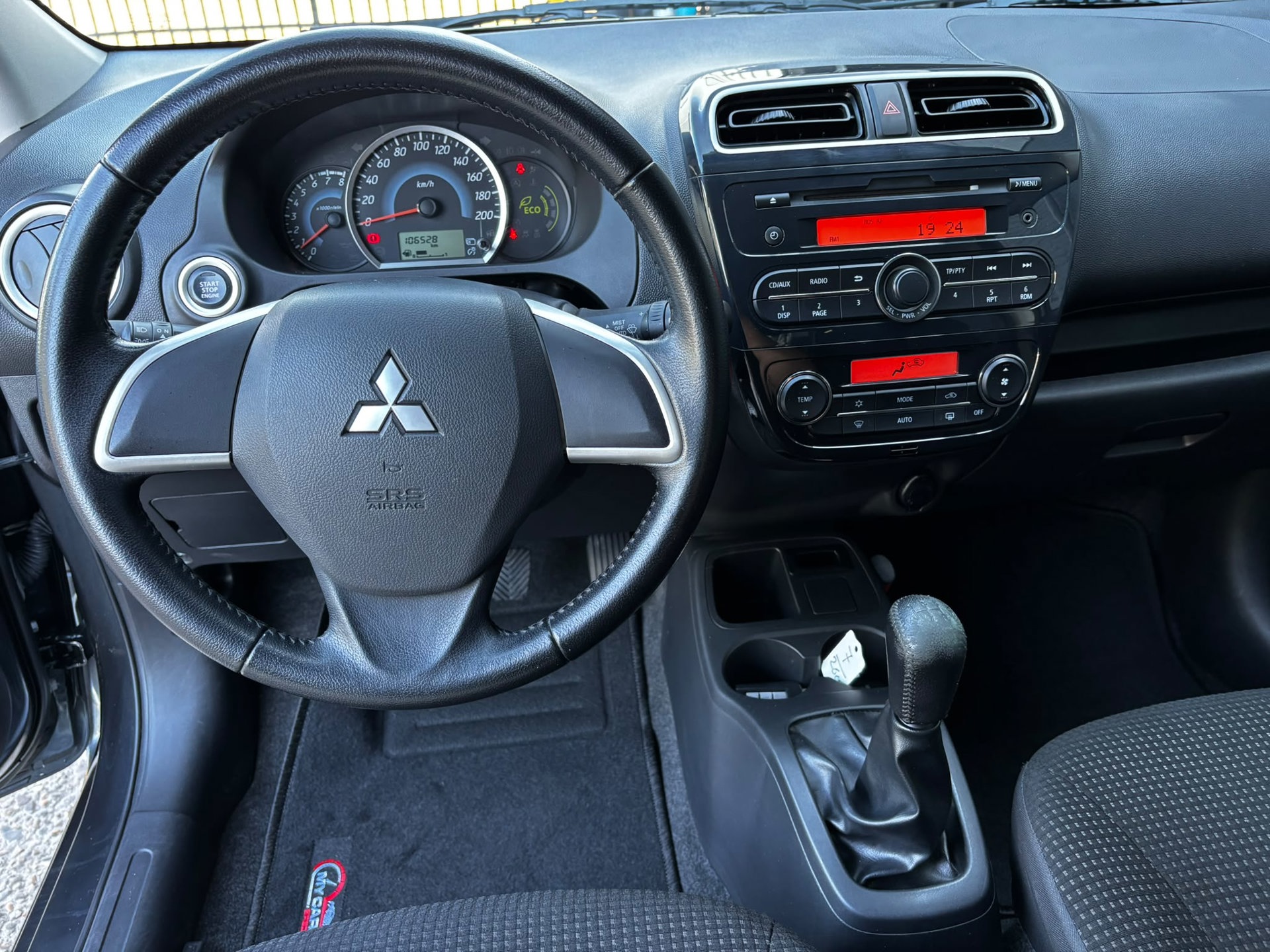55121518-19.jpg