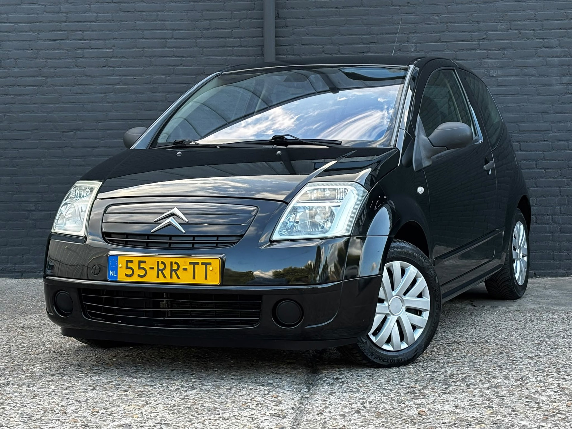 55841325-28.jpg