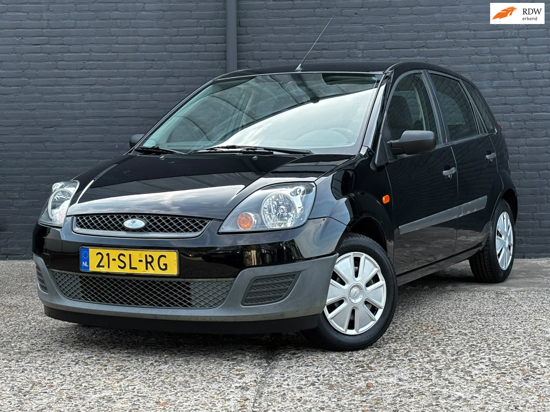 55763731-26.jpg