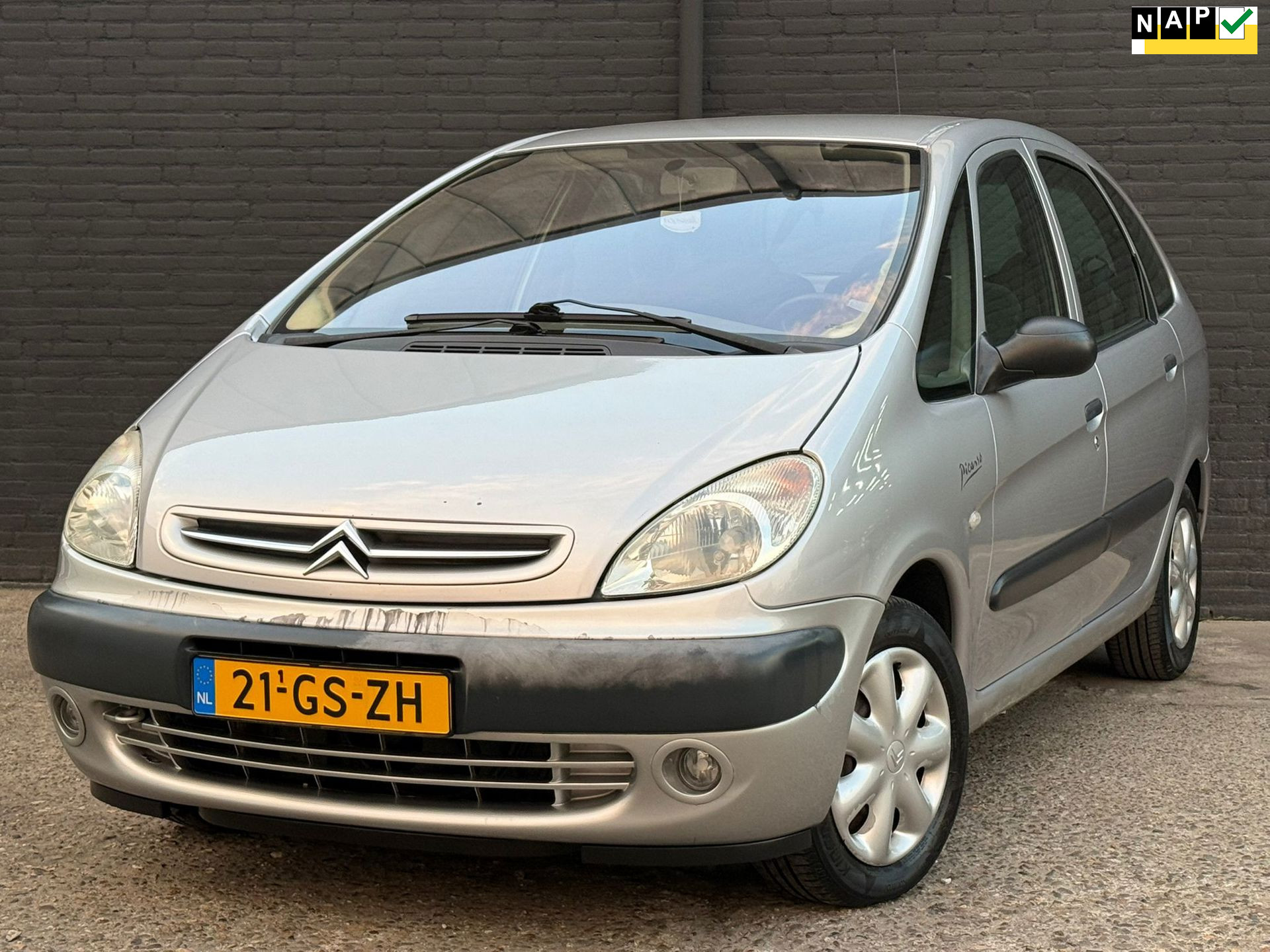 52342129
